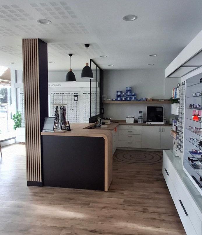 Agencement magasin Optic 2000 Eauze