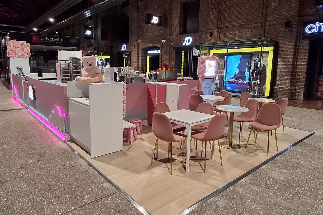 Agencement comptoir Dreams Donuts Le Havre — vente à emporter